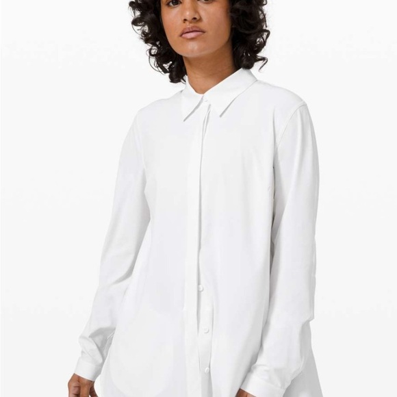 lululemon athletica Tops - Lululemon Athletica in the moment White Shirt